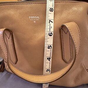 Fossil Sydney satchel, light tan leather, double handles, crossbody strap